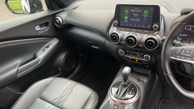 Nissan Juke 1.0 DiG-T 114 Tekna 5dr DCT Petrol Hatchback